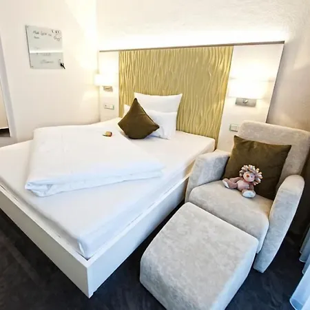 Jungstil Szálloda Darmstadt